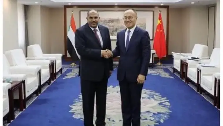 سفير السودان لدى الصين يلتقي مدير الوكالة الصينية   للتعاون الإنمائي
