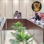 الوزير بروفيسور أحمد التجاني المنصوري يعقد اجتماعًا  موسعًا مع فريق العمل الوزاري للمبادرة الاستراتيجية والابتكار