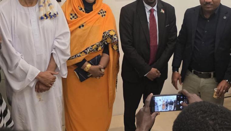 إحتجاز الإعيسر بسفارة السودان في الكويت