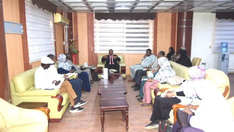 اللجنة العليا لمؤتمر قضايا الشباب تؤكد على أهمية المؤتمر كرافعه اقتصادية للبلاد