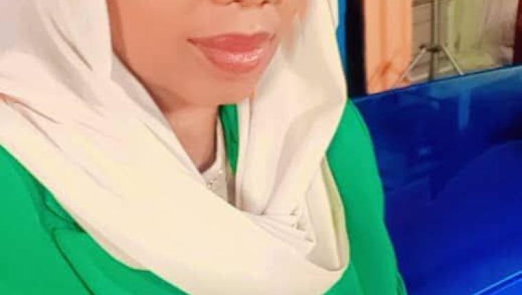 المذيعتان ميادة هباش وسوسن ودا نجمتان تضيئان شاشة تلفزيون السودان