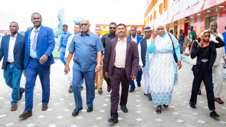 في خطوة لدعم الاستثمار الوطني.. والي البحر الأحمر يفتتح مجمع الدسمة الفندقي بسواكن