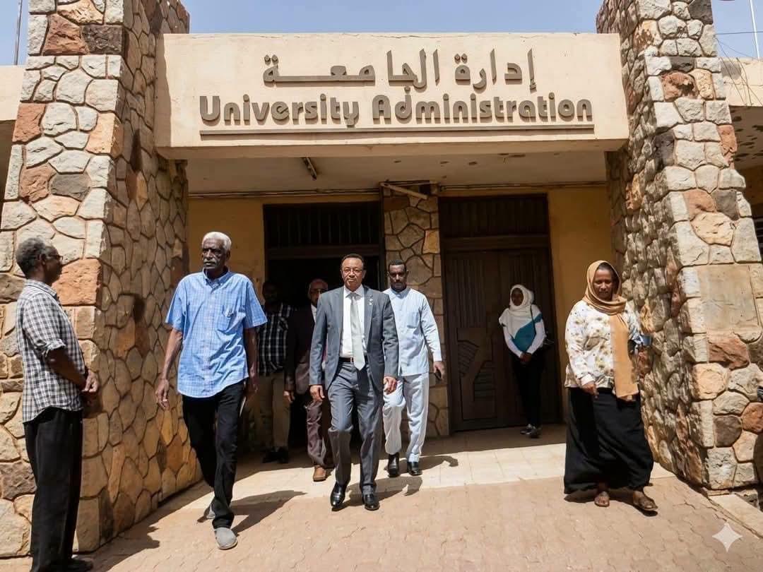 وزير التعليم العالي: عودة جامعة الأحفاد خطوة نحو استقرار العملية التعليمية