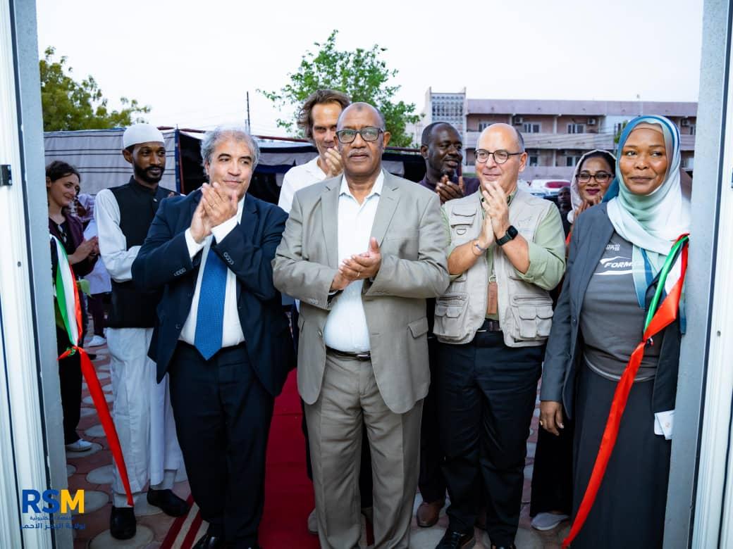والي البحر الأحمر والسفير الإيطالي يفتتحان منشآت جديدة بمستشفى بورتسودان لأمراض النساء والولادة