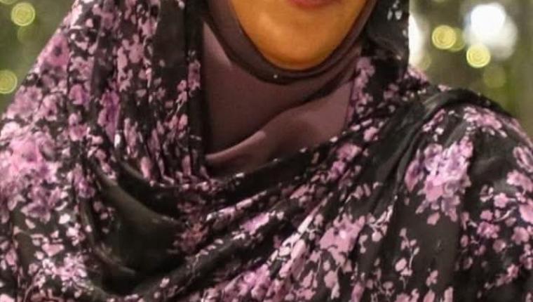 ممتنه السمراء روضه الحاج