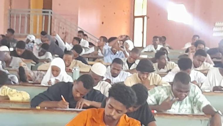 جامعة الخرطوم تنفذ   تقييم امتحانات (عملي) الحاسوب  لكليات الهندسة والدراسات التقنية