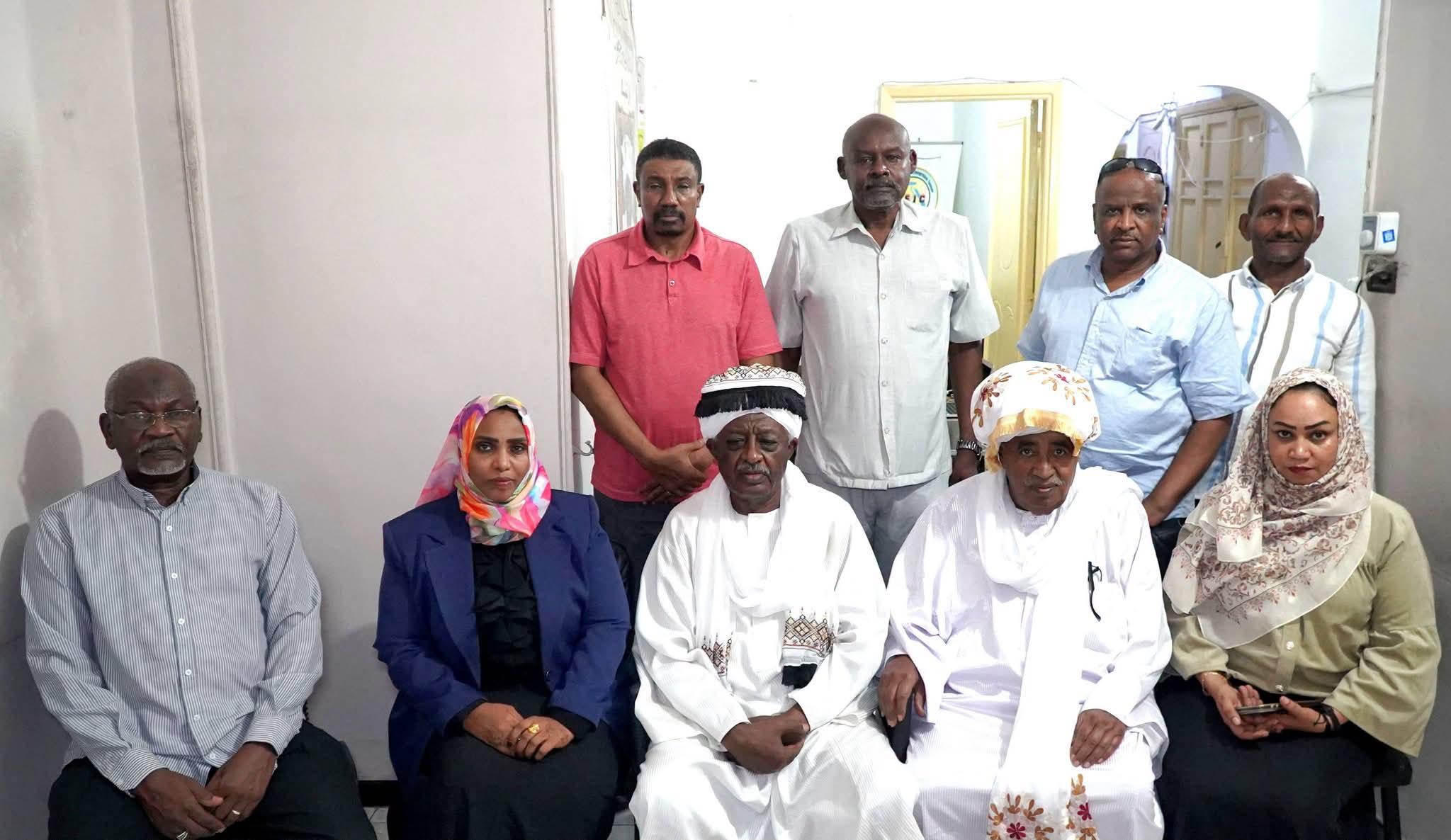 لجنة ضباط الشرطة المتقاعدين بمصر تواصل جهودها لخدمة المتقاعدين ودعم العودة الطوعية