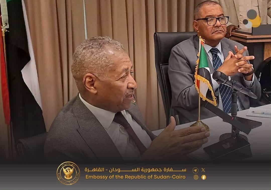 المستشارية الثقافية بالسفارة السودانية بالقاهرة تدشن "الدليل الإرشادي" للطلاب السودانيين بمصر
