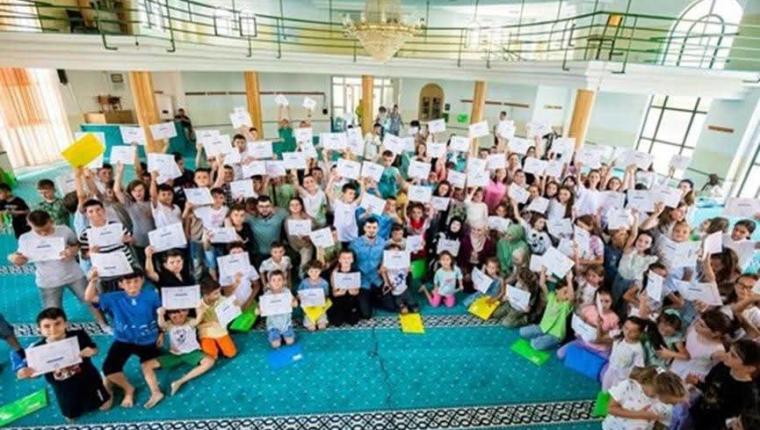 إقبال “تاريخي غير مسبوق” من أطفال كوسوفا على دورات المساجد الصيفية