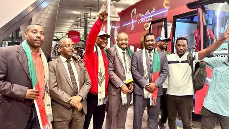 بعثة منتخب السودان الوطني الأول تصل مطار حمد الدولي بالدوحة لملاقاة لبنان الأربعاء