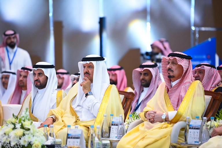 أمير الرياض يرعى حفل اختتام اللقاء الثامن عشر لمؤسسي مركز الملك سلمان لأبحاث الإعاقة