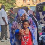 كلية النهضة تودع أساتذة وطلابًا سودانيين ضمن أفواج العودة إلى السودان