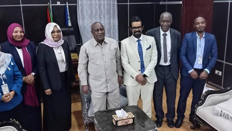 والي الجزيرة يستقبل ليمياء ساتي الرئيس التنفيذي لبنك الخرطوم