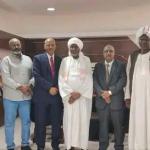 مدير جامعة إفريقيا العالمية يبحث مع وفد بنك الخليج تعزيز الشراكة والتعاون المشترك