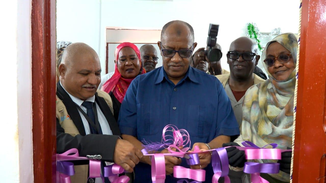 والي البحر الأحمر يفتتح مركز تمكين المرأة ببورتسودان ويؤكد أن المرأة ركيزة أساسية للتنمية والإعمار