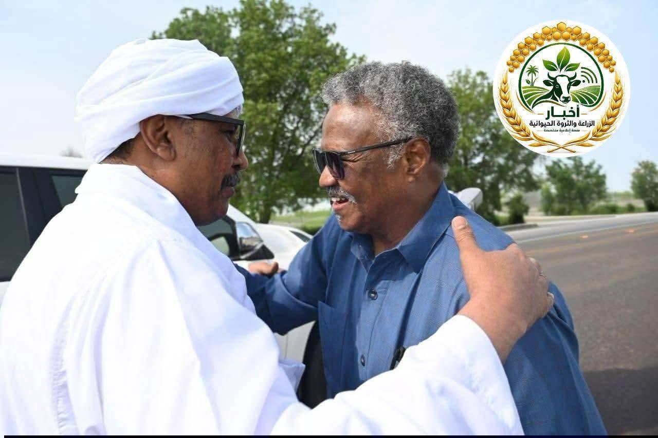وزير الزراعة والري الاتحادي يصل القضارف للوقوف على سير الموسم الزراعي