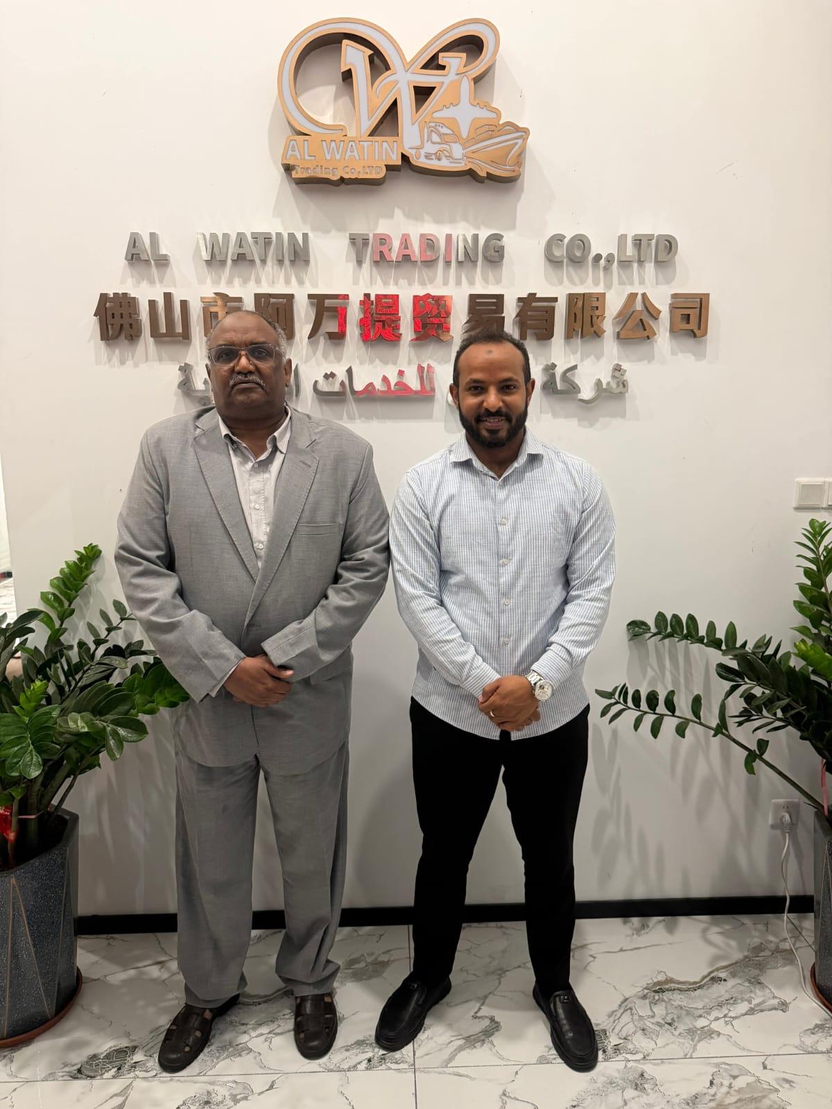 القنصل  العام للسودان في جنوب الصين يزور  مقر شركة الوتين وصاحبها وائل تركاوي