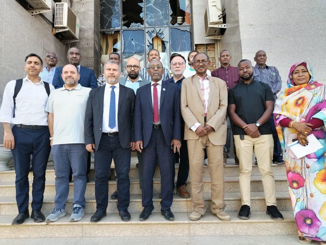 جامعة الاناضول التركية برئاسة مديرها يزورجامعة السودان للعلوم والتكنولوجيا بمقرها في الخرطوم