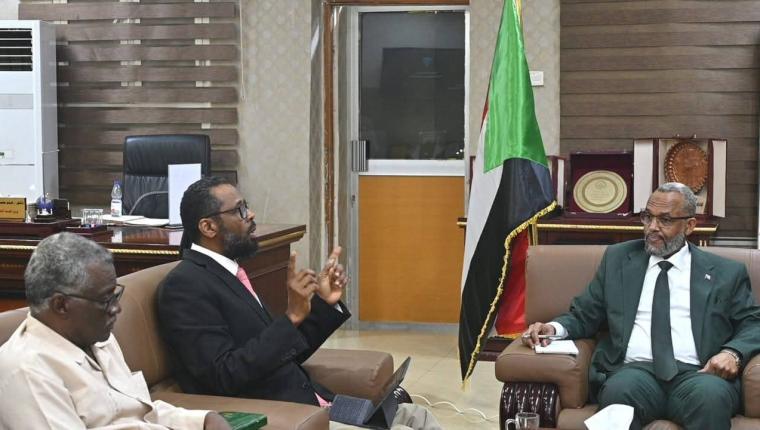 وزير الصحة يقف على مخرجات إعداد الاستراتيجية الوطنية لمكافحة حمى الضنك بالسودان