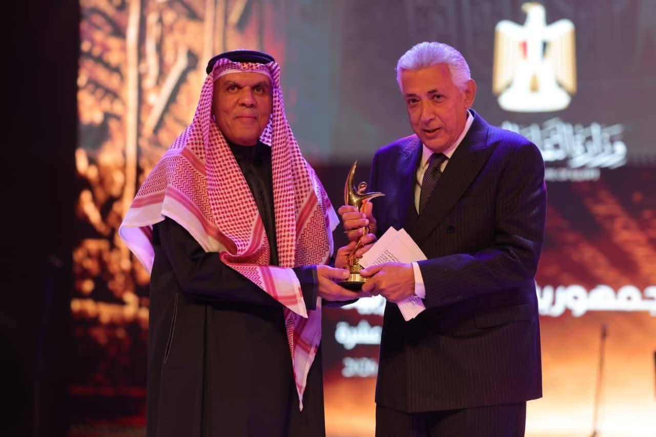 الهيئة العربية للمسرح تكرم وزير الثقافة وعدد من المبدعين بافتتاح الدورة الـ16 لمهرجان المسرح العربي